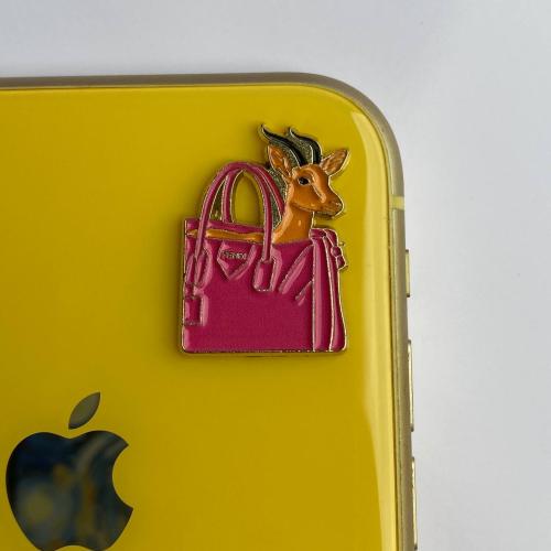 استكر جوال | حقيبة مع غزالة