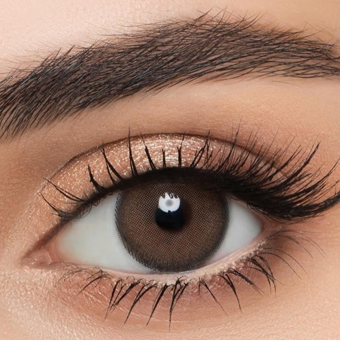 صورة عدسات لنس مي بلون دراما Drama الطبيعي من ديم كير الطبية