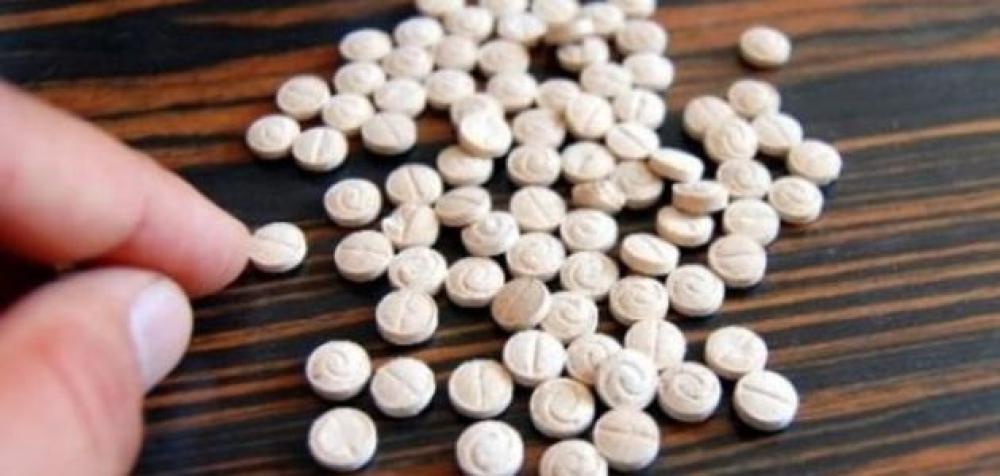 أضرار حبوب الكبتاجون: التأثيرات الجسدية والنفسية ومخاطر الاستخدام