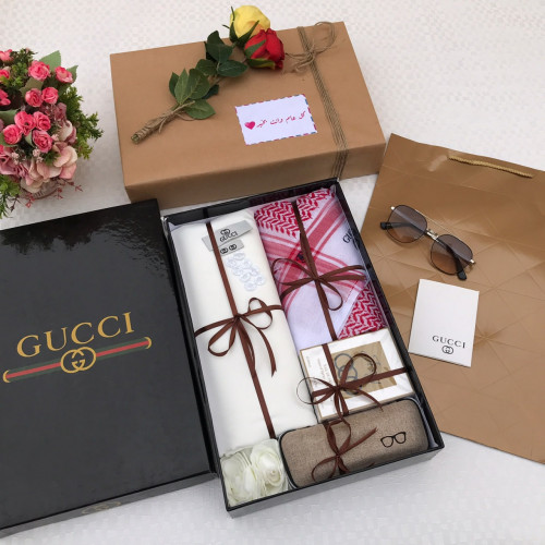 طقم جوتشي رجالي قماش + شماغ + نظارة + عطر + تغليف...