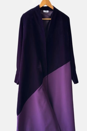Abaya مخمل مع كريب