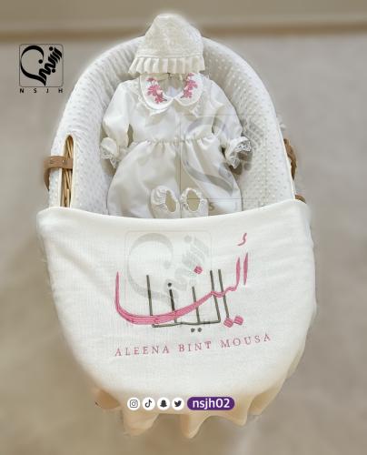 فستان مولوده و بطانية سرير تطريز