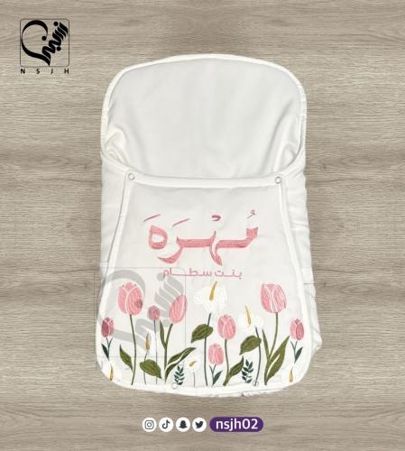 مدس (بيت) مواليد مع تطريز ورود