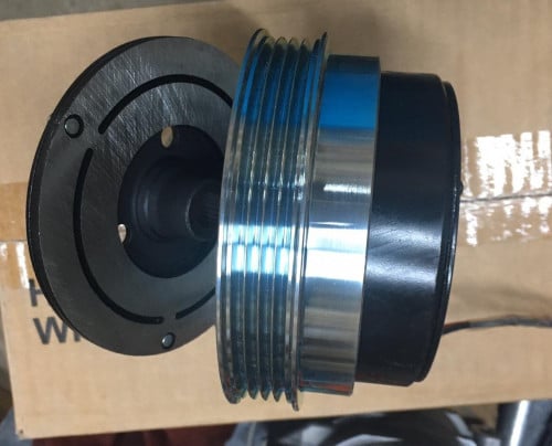 #11593S كلتش كمبروسر ساندن هايلكس4 خط 90-98 / COMPRESSOR CLUTCH ASSEMBLY TOYOTA HILUX 4PK 89-90