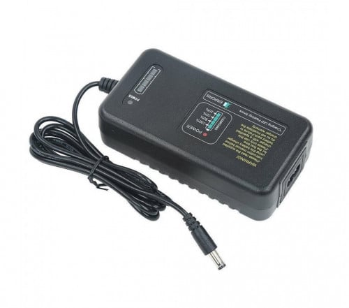 شاحن بطاريات قودكس AD600