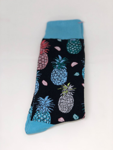 شراب الاناناس الملون