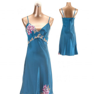 قميص نوم مطرز تركوازي