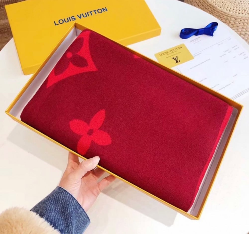 LV Shawl