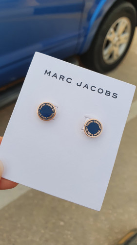 حلق مارك جيكوبس