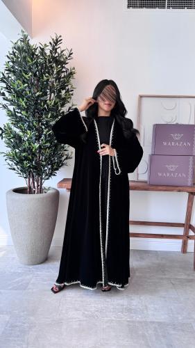 عباية مخمل بشك خيط