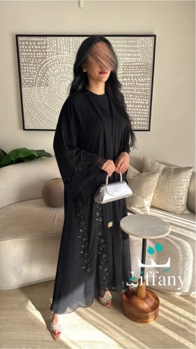 عبايه شيفون بشك اسود