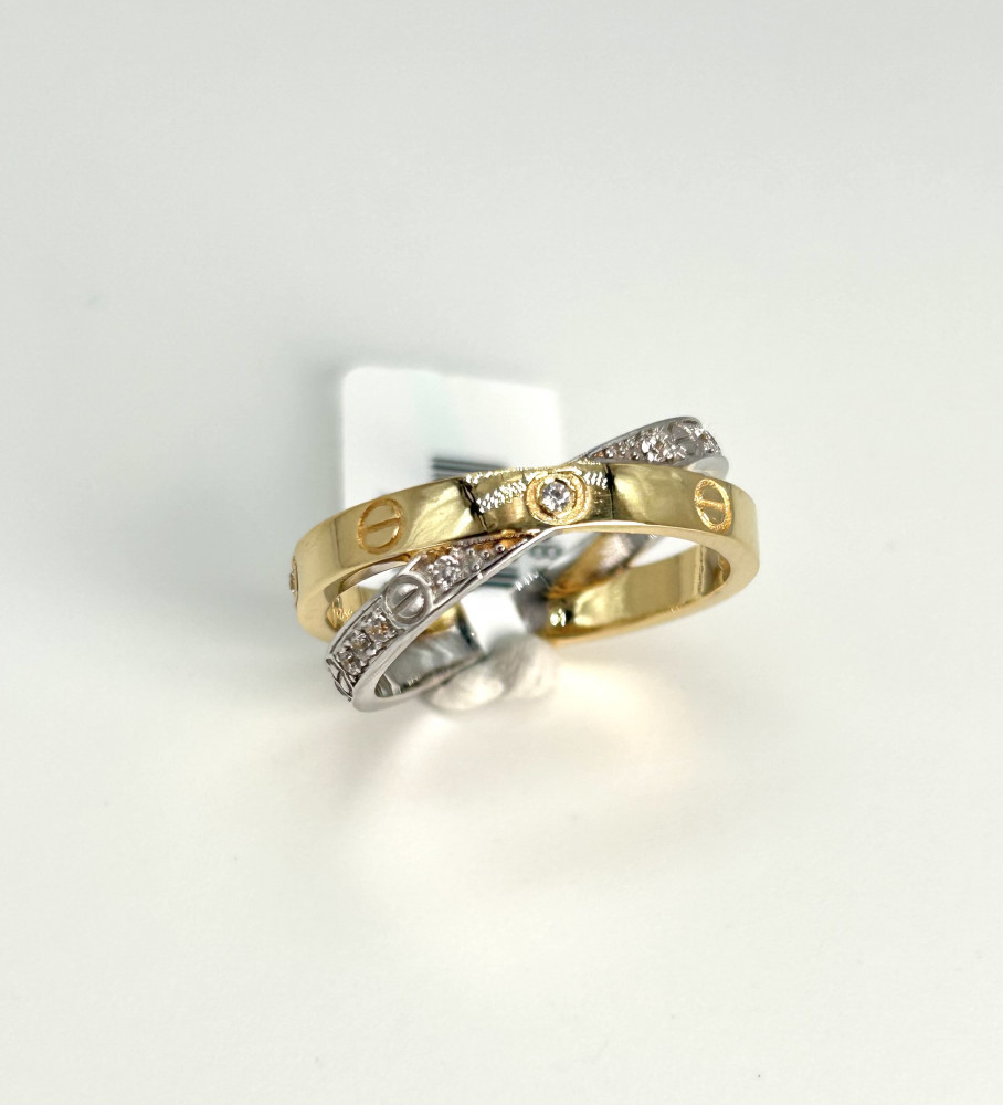 18 karat gold ring, weight 3.41 grams - زمرد ذهب و الماس