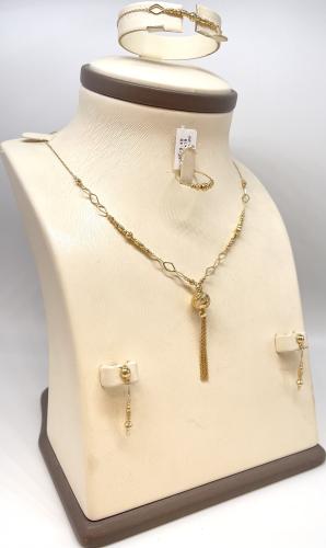 18 karat gold set, weight 75.43 grams - زمرد ذهب و الماس