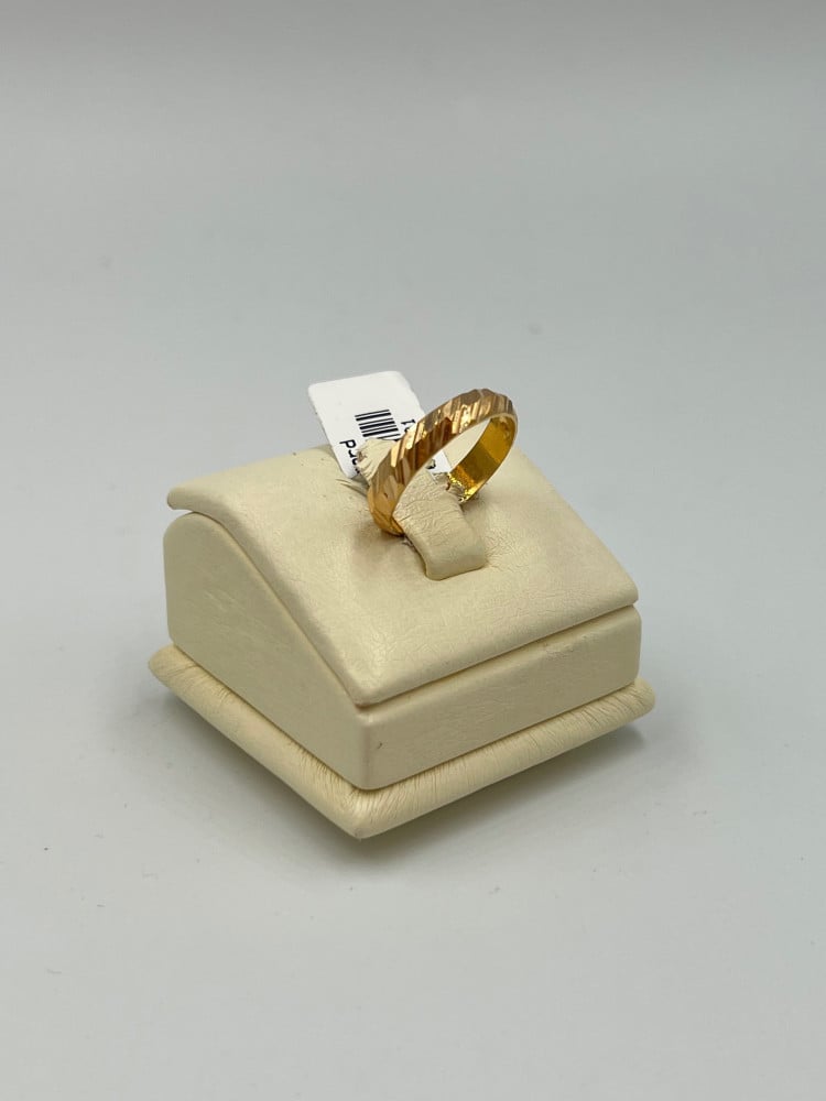 Gold ring 18k. Size 7. W 1.5 g - Shatha Salil for jewelry