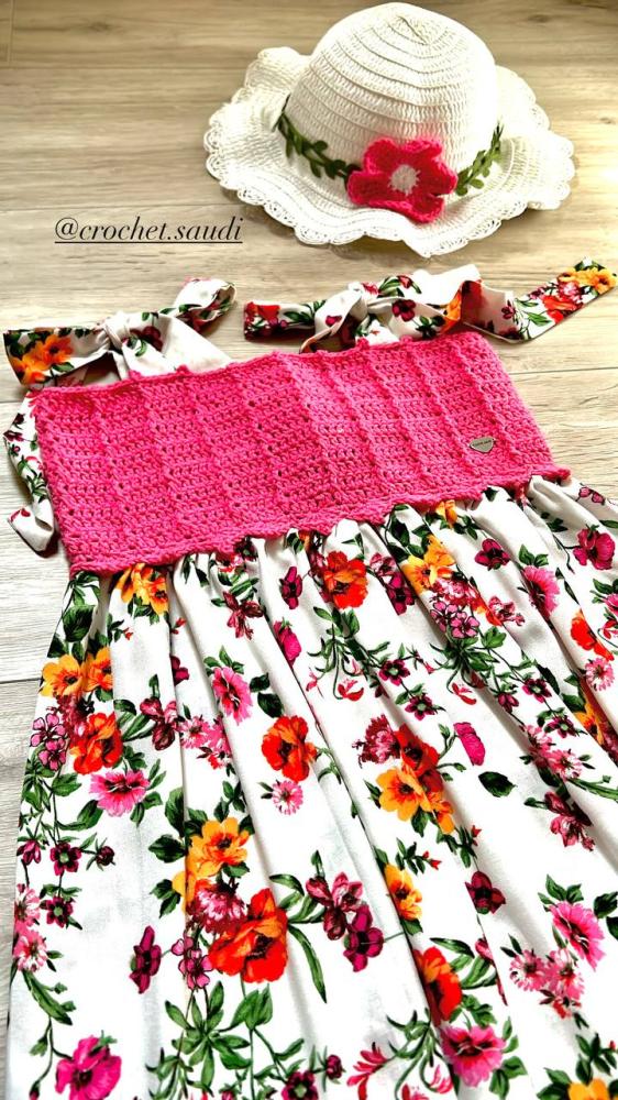 فستان الصدر الفوشي