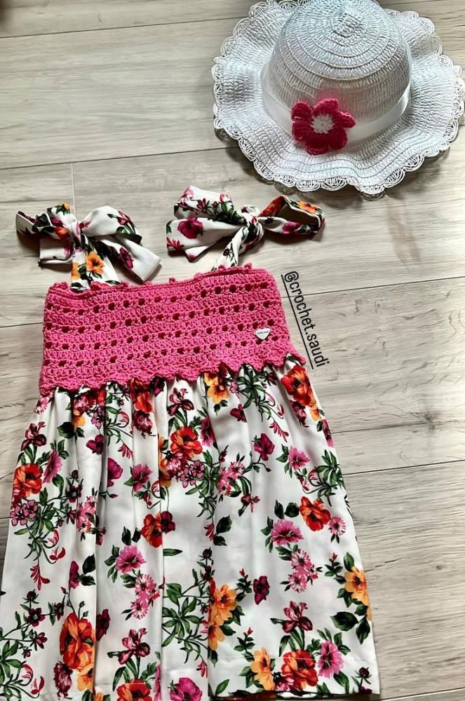 فستان الصدر الفوشي