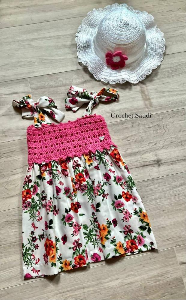 فستان الصدر الفوشي