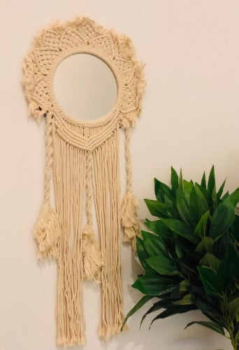 تعليقة جدارية مع مرايا لون بيج