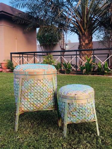 سلتين مع غطاء للتنسيق لون بيج مرسومة بالأخضر (الحجم الكبير 30سم - الحجم الصغير 25سم)