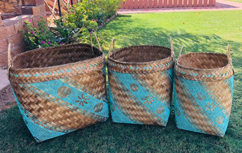 3 سلات تنظيم لون بيج مرسومه بالأخضر (الحجم الكبير 40سم x 40سم - الحجم الوسط 40سم x 30سم - الحجم الصغير 30سم x 25سم)