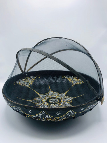3 سلات لحفظ الطعام باللون الأسود مرسوم عليها باللون الذهبي ( 35سم ، 30سم , 25سم )