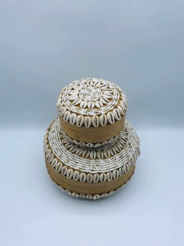 علب مدورة من الخوص مزينة بالقواقع (15سم، 10سم)