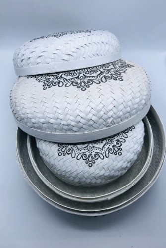 ٣ علب من الخوص مع غطاء (٣٥سم، ٣٠سم، ٢٥سم)