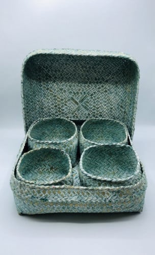 صندوق من الخوص حجم 32سم (لون أخضر فاتح) مكون من 4 صناديق صغيره مع غطاء