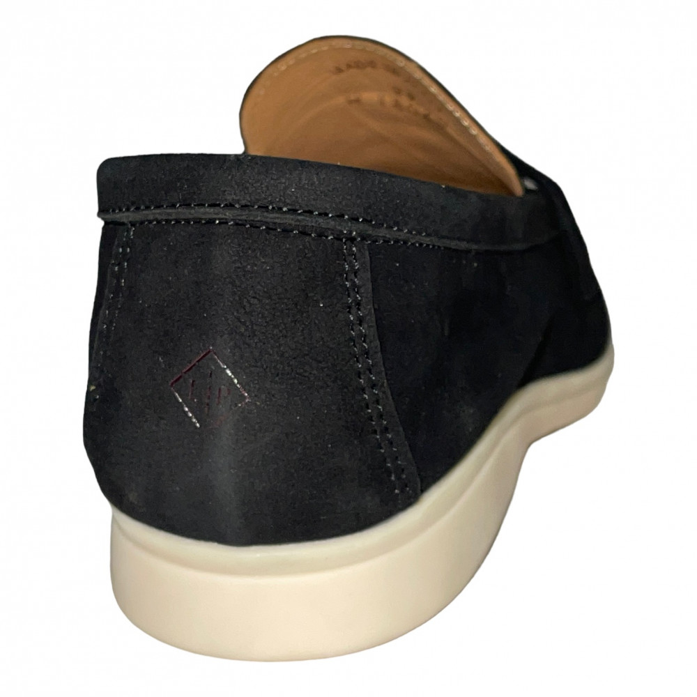 Loro Piana woman