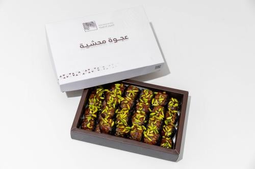 عجوة المدينة محشية بالبيكان الأمريكي