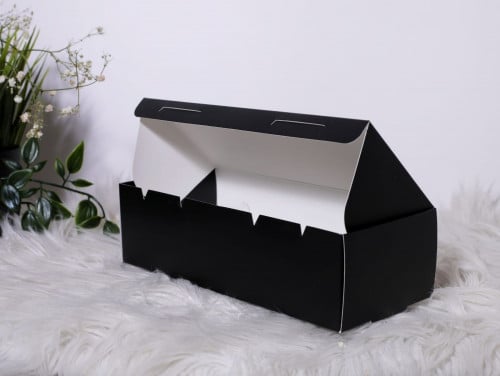 علبة ورقية مقاس 18×7.5×6 ورق 300 جرام مع سلفان