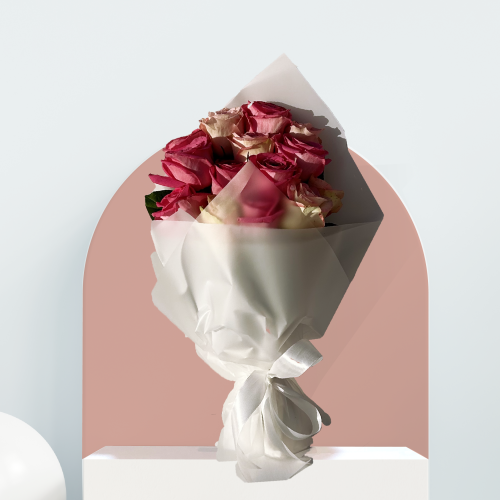 ورق تغليف شفاف للورد والهدايا - 10 تغليفات كبيرة