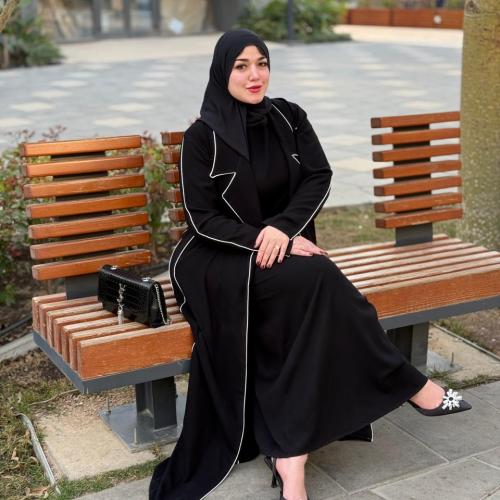 عباية اسود كريب مع بيزك كود 159