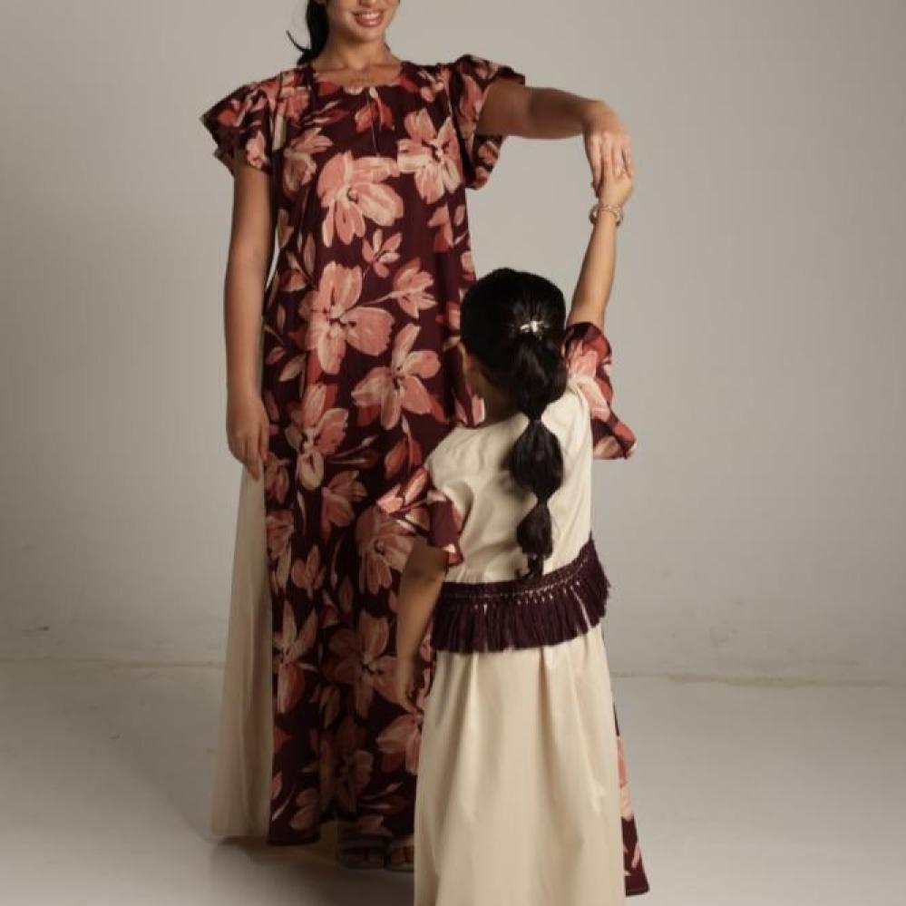 عبايات عائلية