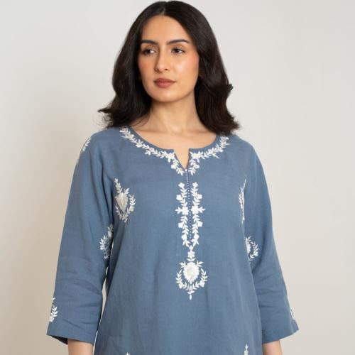 ثوب هدوء الموج