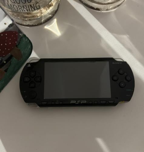 PSP 2000