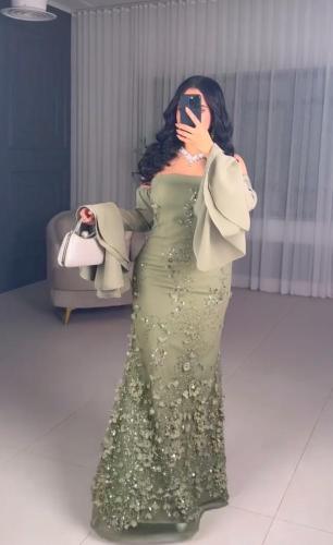 فستان سهره انيق مزين بالورد