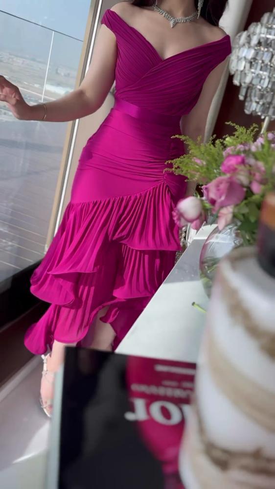 فستان سهره احمر لامع انيق