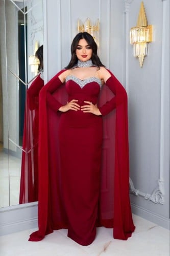 فستان سهرة بتصميم فاخر