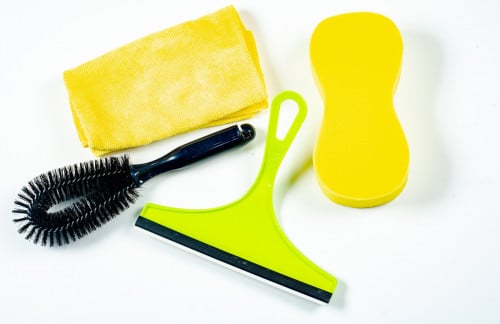 أدوات تنظيف السيارة – Car Cleaning Tools