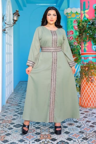جلابية ناعمة مطرزة بحزام
