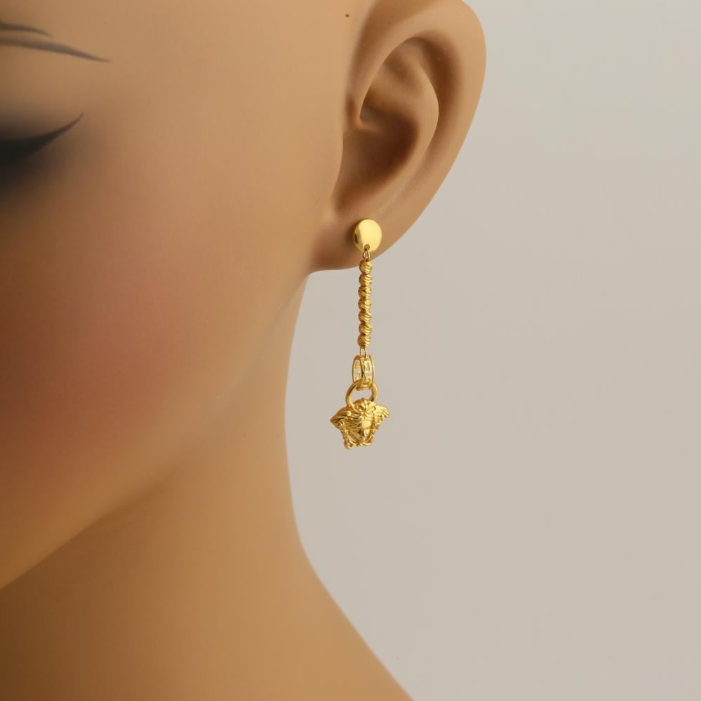 طقم ذهب بتصميم وجه بتفاصيل بلون سماوي - عيار 21