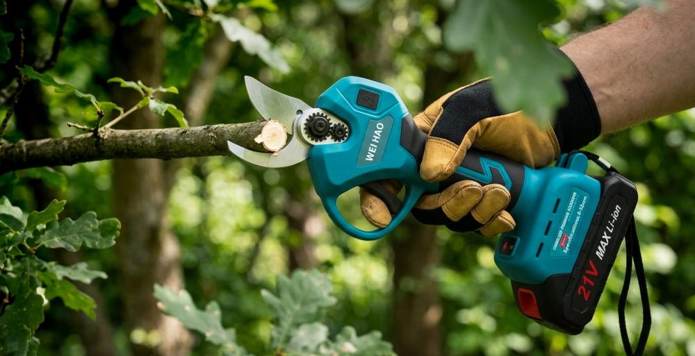 WEI HAO 21V 32mm Cordless Pruning Scissors