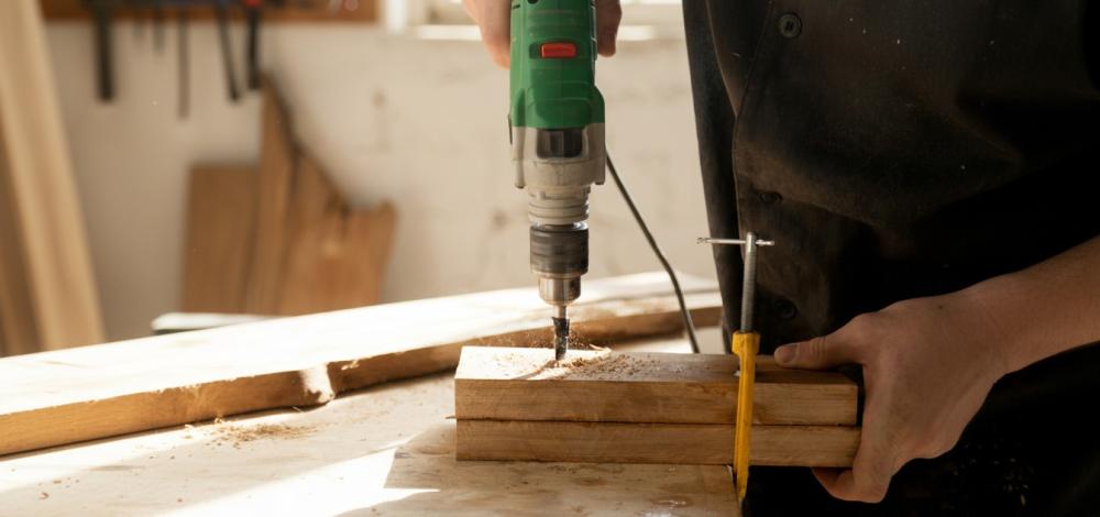 هل قوة الواط تعني قوة الأداة الحقيقية؟