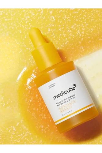 Medicube سيروم الكوجيك والكركم والنياسيناميد 30 مل