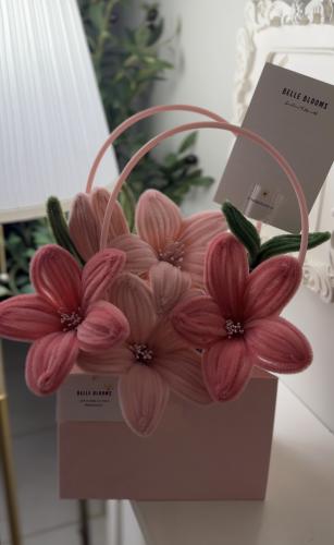سلة ورد belle blooms