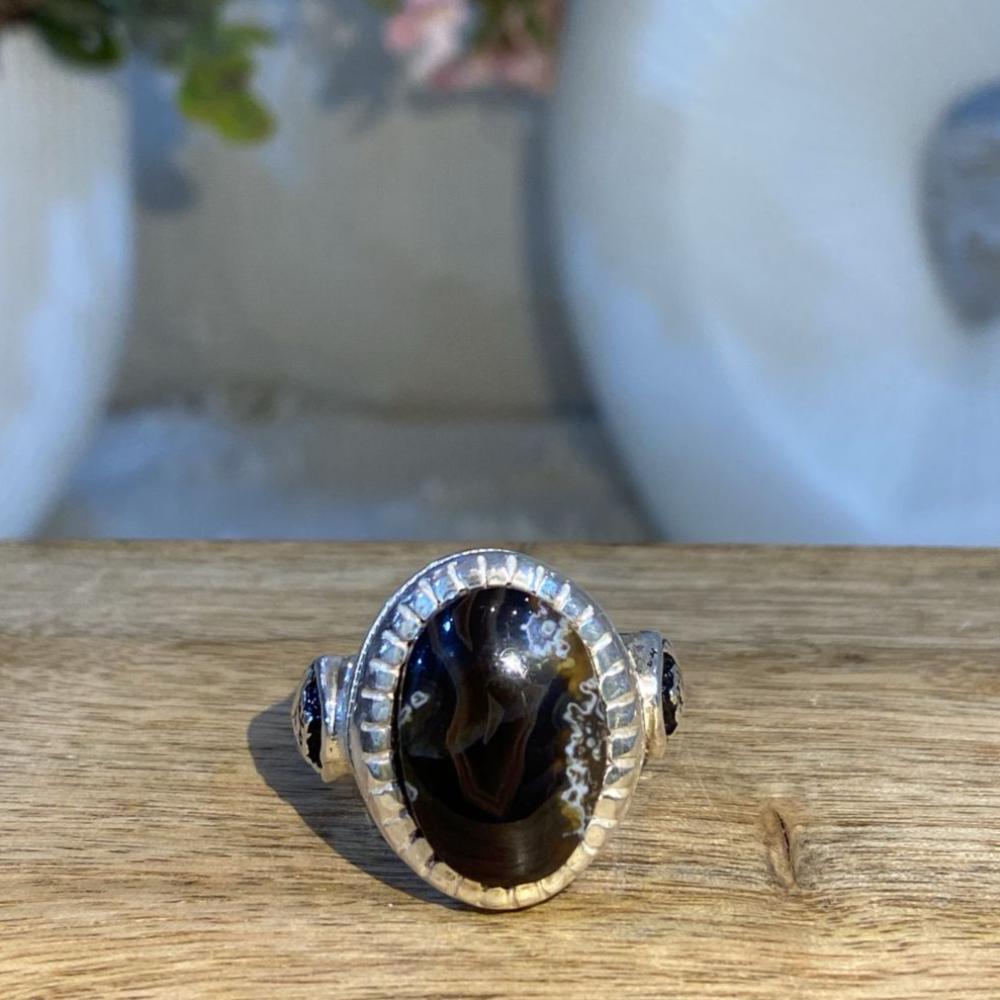 خاتم عقيق يماني خرائطي