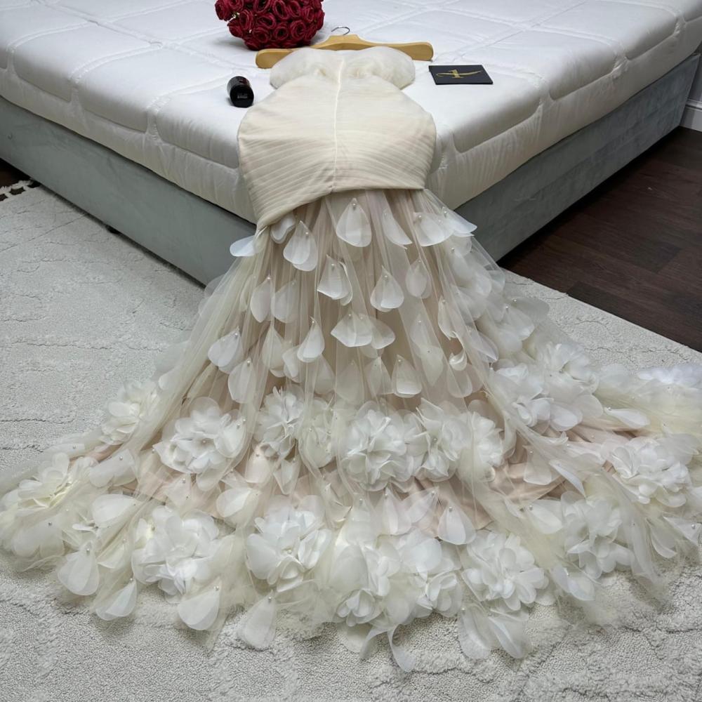 فستان سهره فخم  نوع القماش : تول مع ورود ليزر كبس     المقاسات بالرقم 1 2 3 4 5 6  المقاسات بالحرف  S M L XL XXL XXXL