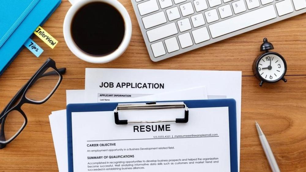 كيفية كتابة السيرة الذاتية للتقديم على وظيفة : دليل عملي خطوة بخطوة