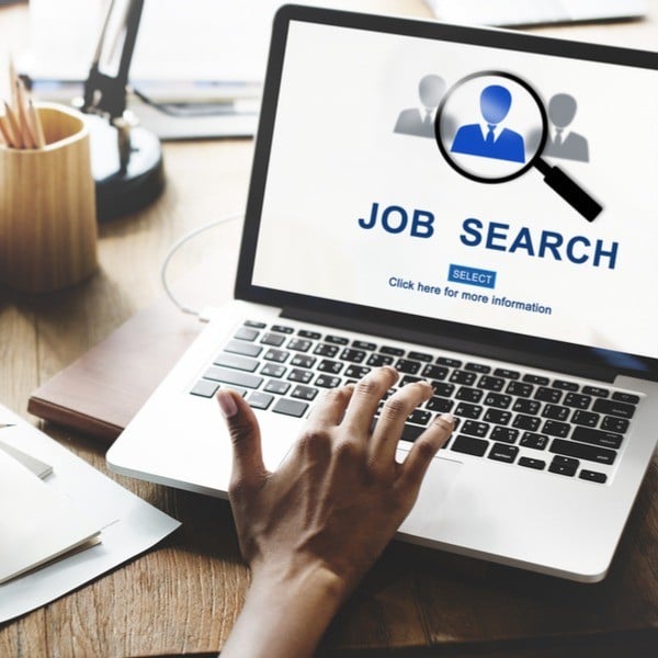 استراتيجيات فعّالة لتحسين فرص البحث عن العمل